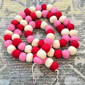 Valentine’s Day Felt Ball Garland Red Pink White Wool Pom Pom Decor 65"